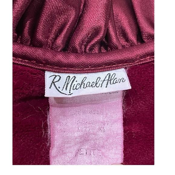 R. Michael Alan Velvet Robe Gown Housecoat Long Sleeves Victorian Edwardian VTG - Picture 4 of 10